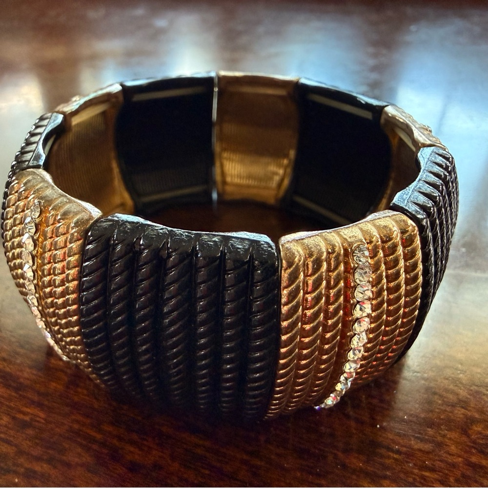 Black and Gold Stretch Bracelet
